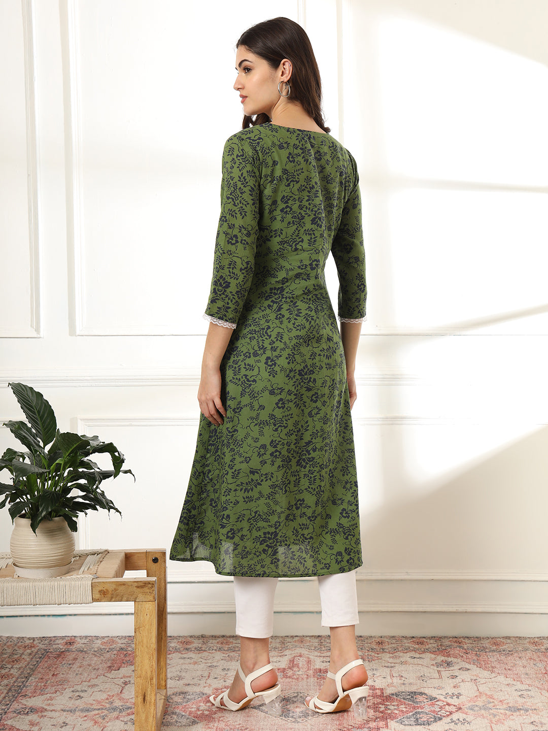 Floral Printed V-Neck Pure Cotton Pleated Anarkali Kurti