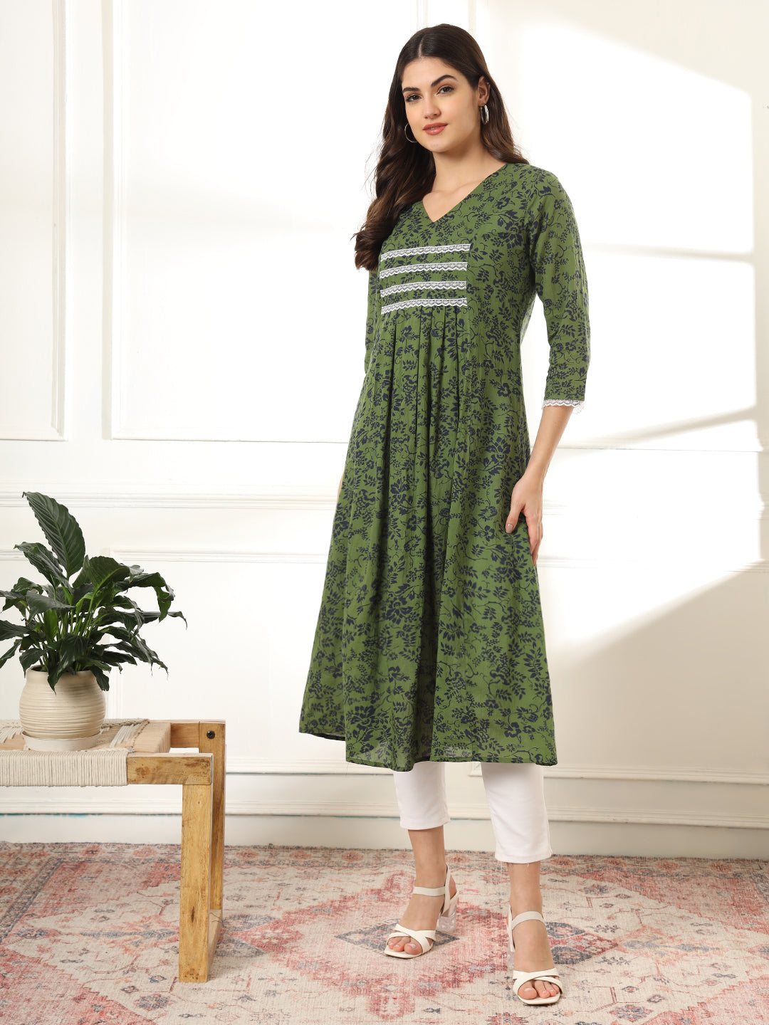 Floral Printed V-Neck Pure Cotton Pleated Anarkali Kurti