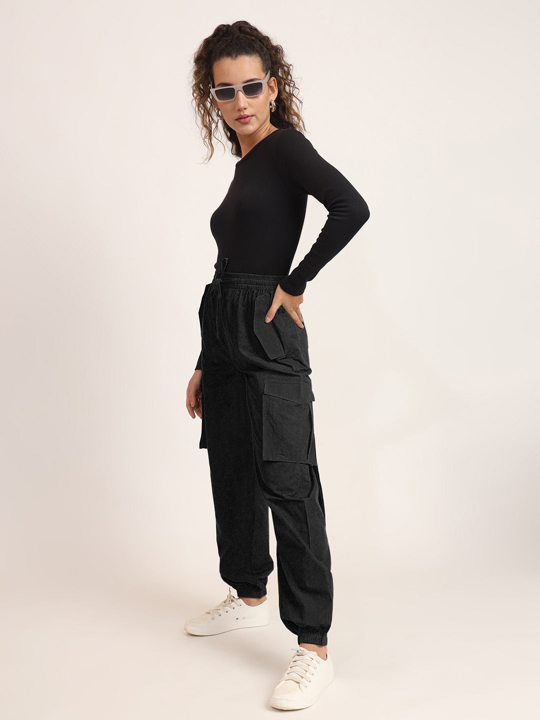 Women Cotton Mid-Rise Regular Fit Cargo Styles Joggers