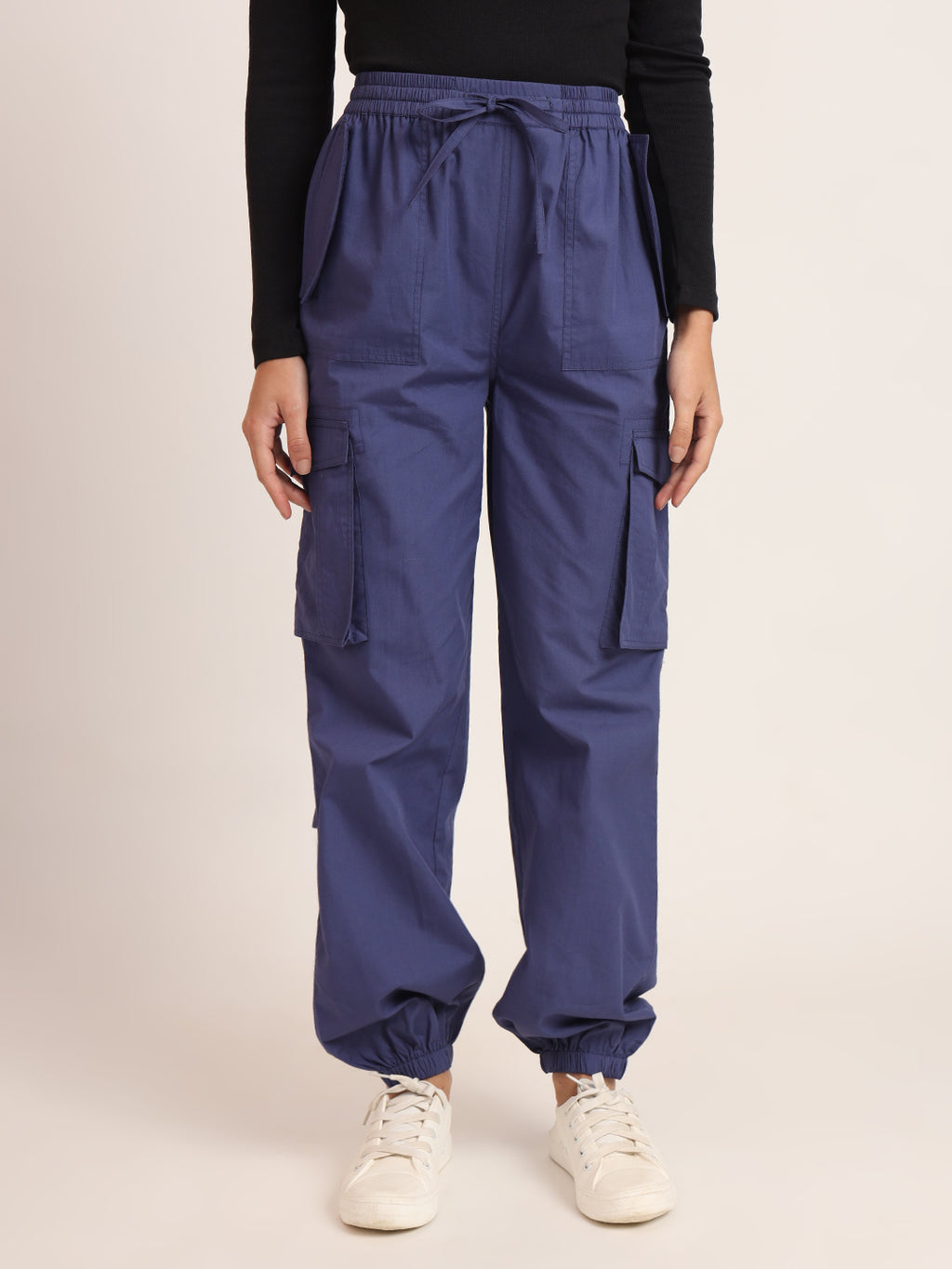 Women Regular Fit Mid-Rise Joggers