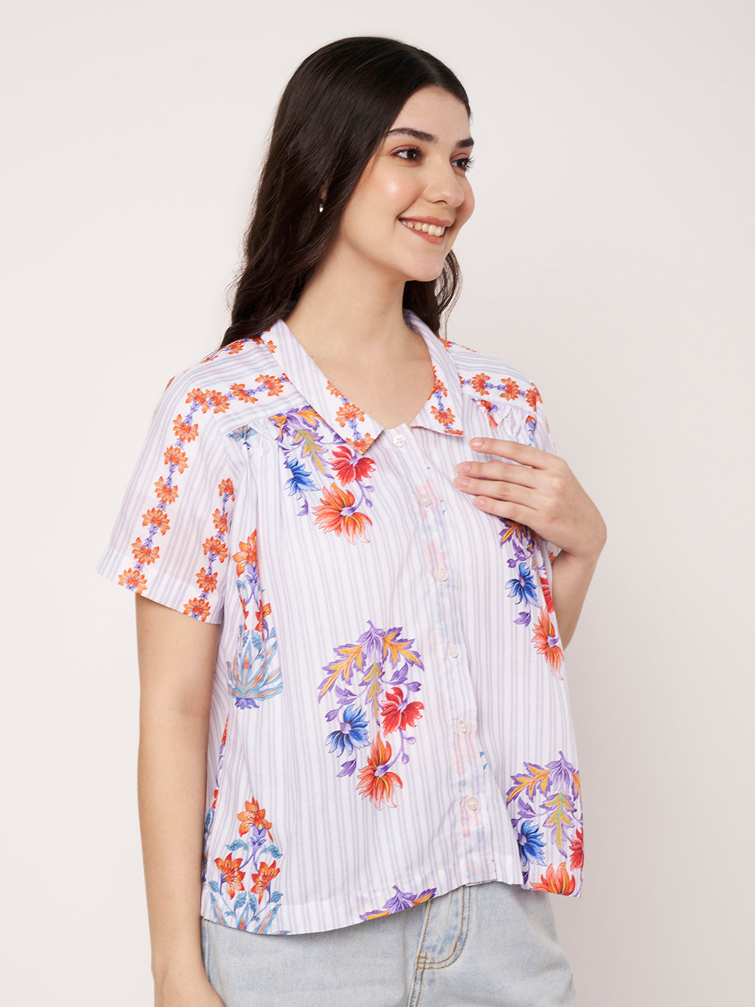 Women White Floral Printed Classic Fit Casual Shirt