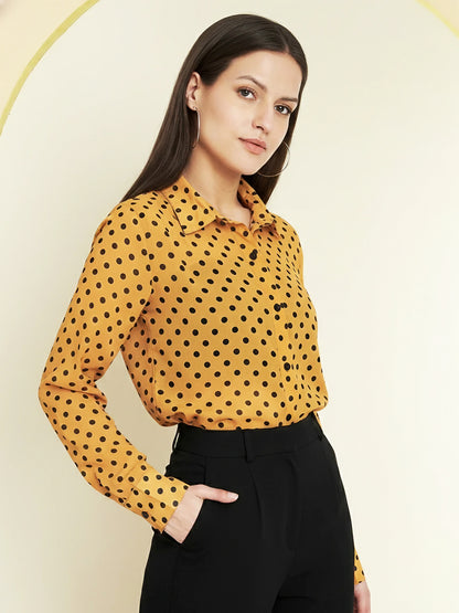 Women Classic Polka Dot Printed Printed Shirt tuck in view