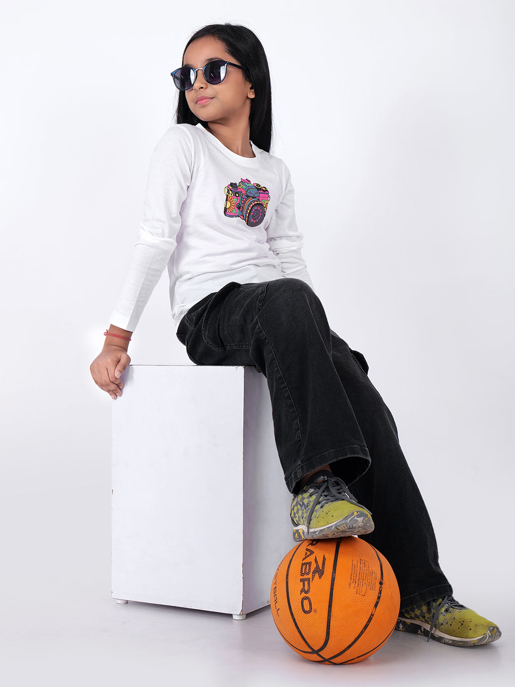 Girls Graphic Printed Round Neck Cotton T-shirt
