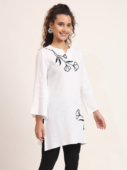 Women Floral Embroidered Pure Cotton A-Line Thread Work Kurti