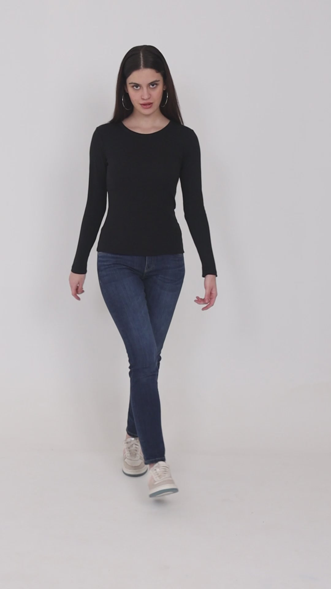 Round Neck Long Sleeves Fitted Eco Liva Modal Top